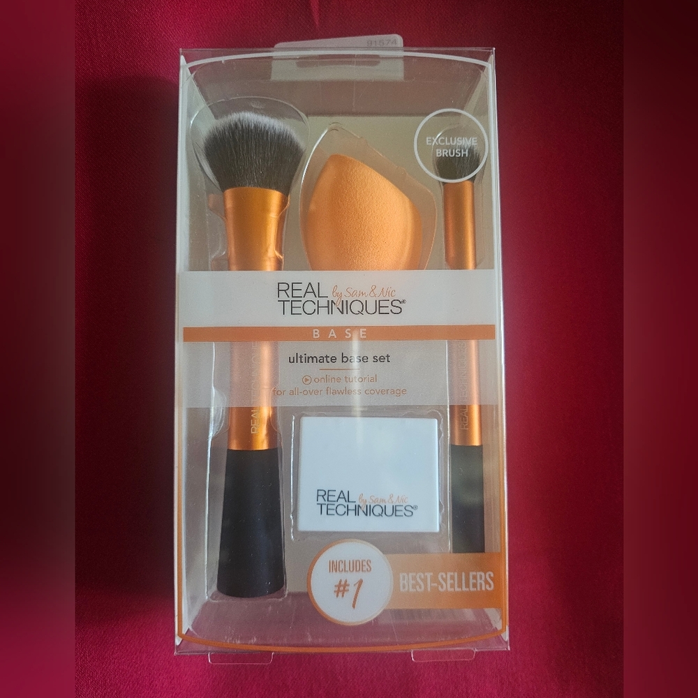 *BRAND NEW UNOPENED BOX* Real Techniques Orange Makeup Brush & Sponge Set